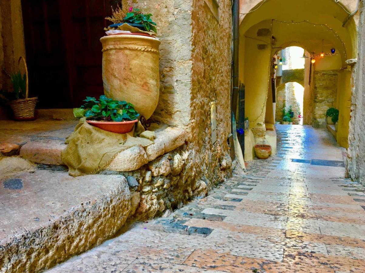 Le Torri Riviera Holiday アルベンガ エクステリア 写真